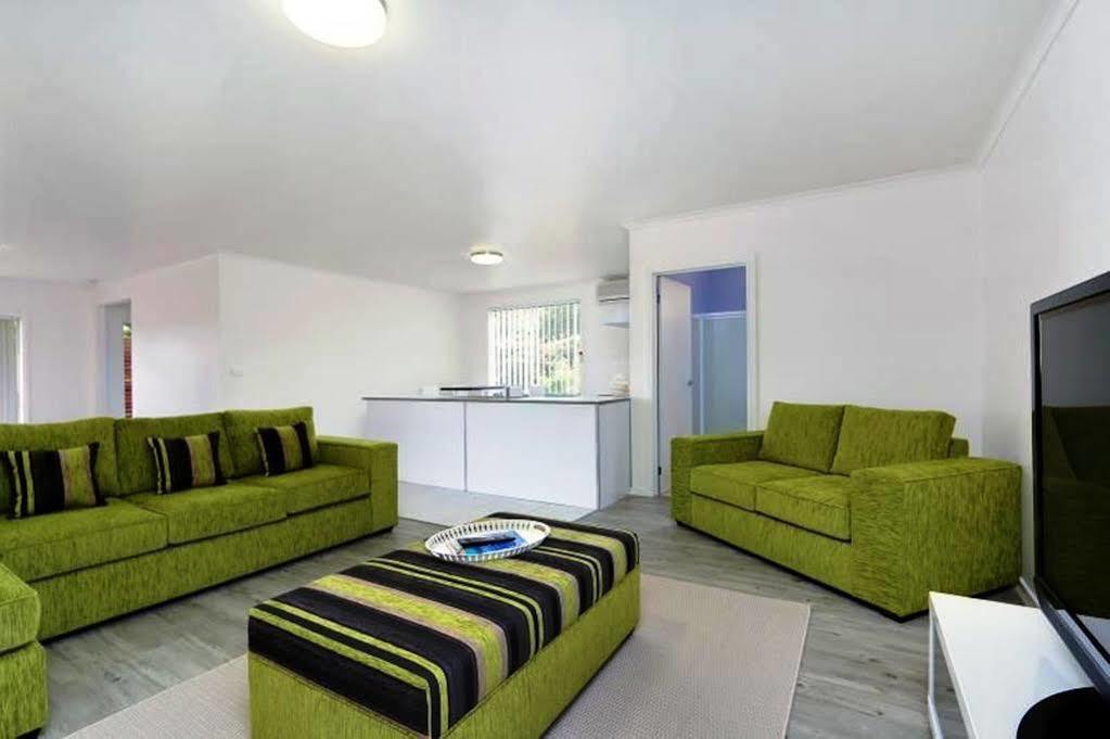 Phillip Island Off-Track Accommodation Cowes Esterno foto